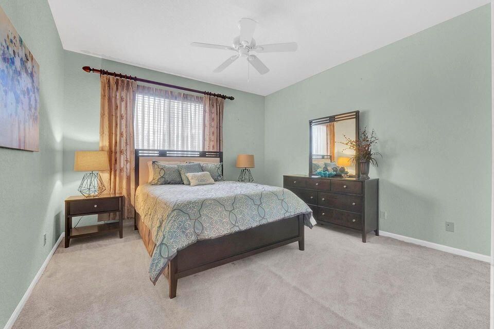 For Sale: $879,999 (5 beds, 3 baths, 3967 Square Feet)