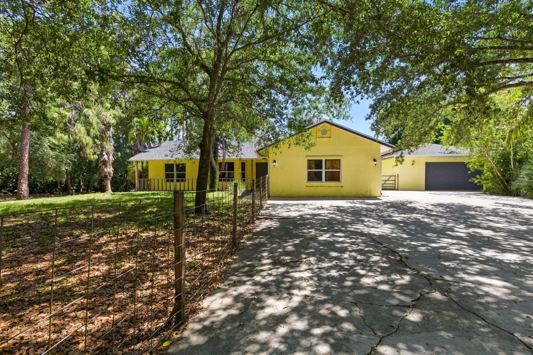 For Rent: $4,800 (4 beds, 2 baths, 2363 Square Feet)