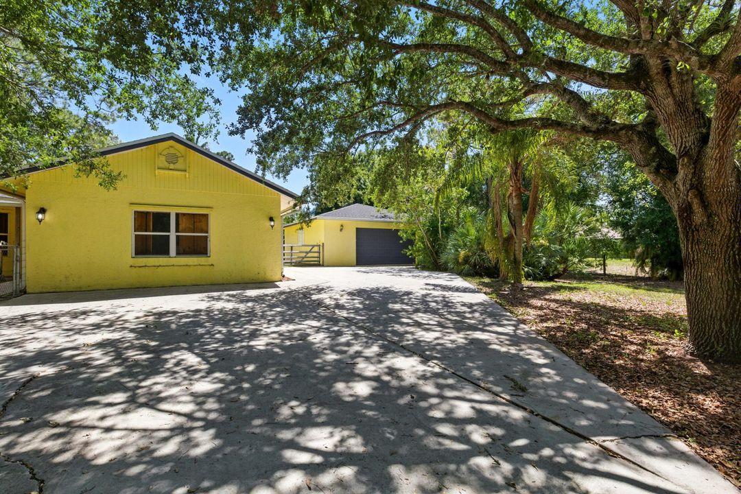 For Rent: $4,800 (4 beds, 2 baths, 2363 Square Feet)