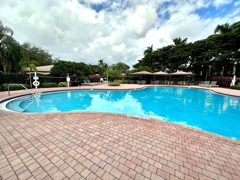 待售: $790,000 (6 贝兹, 4 浴室, 3424 平方英尺)