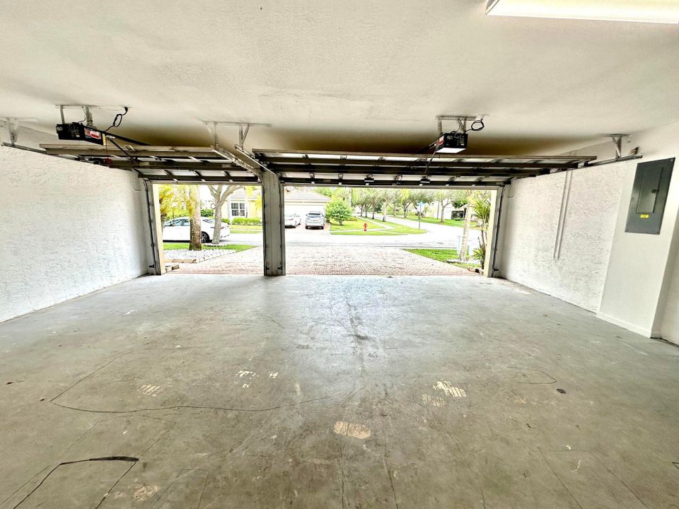 待售: $790,000 (6 贝兹, 4 浴室, 3424 平方英尺)