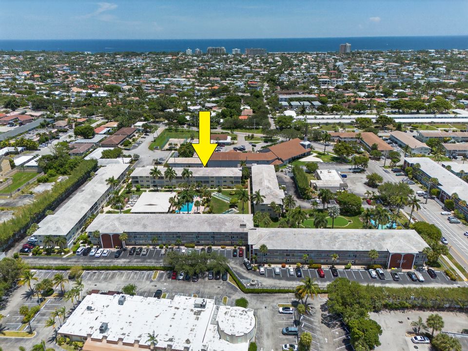 Active With Contract: $158,788 (2 beds, 2 baths, 940 Square Feet)