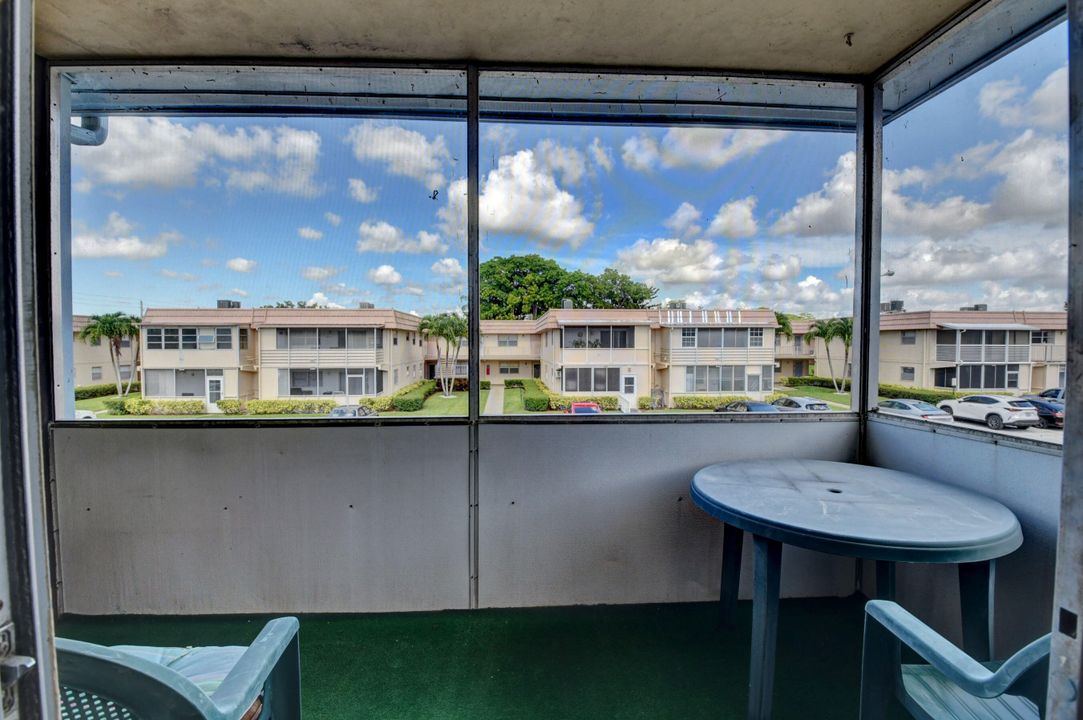 待售: $80,000 (1 贝兹, 1 浴室, 760 平方英尺)