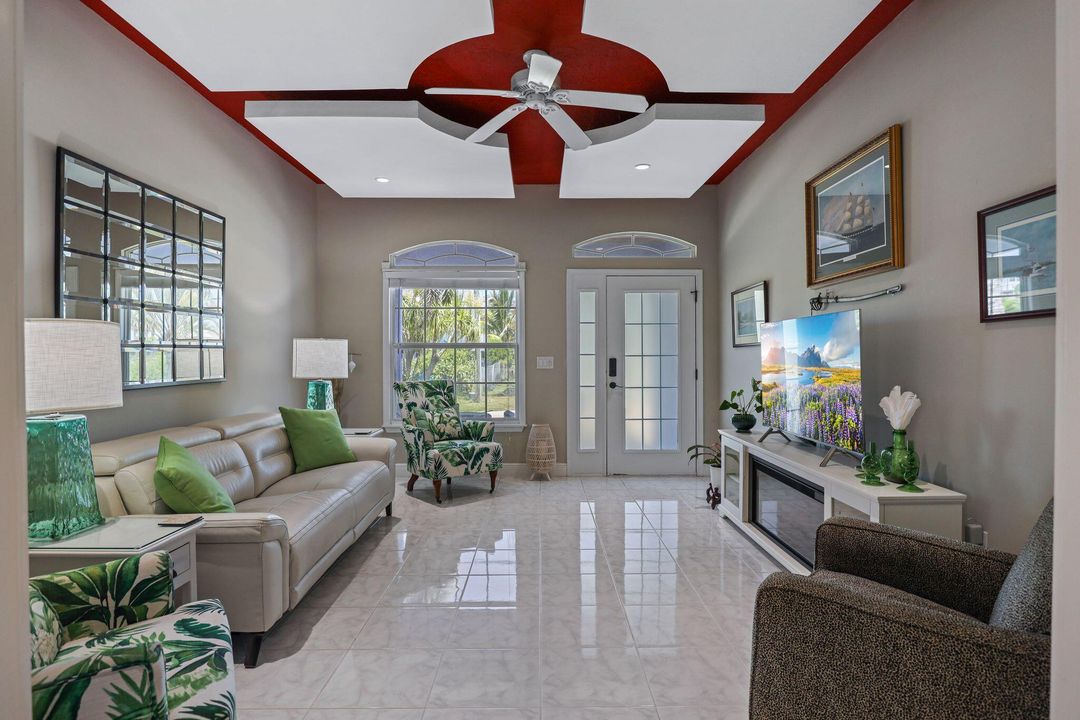 待售: $998,500 (3 贝兹, 3 浴室, 2913 平方英尺)