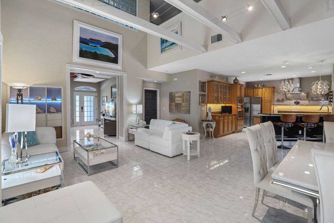 待售: $998,500 (3 贝兹, 3 浴室, 2913 平方英尺)