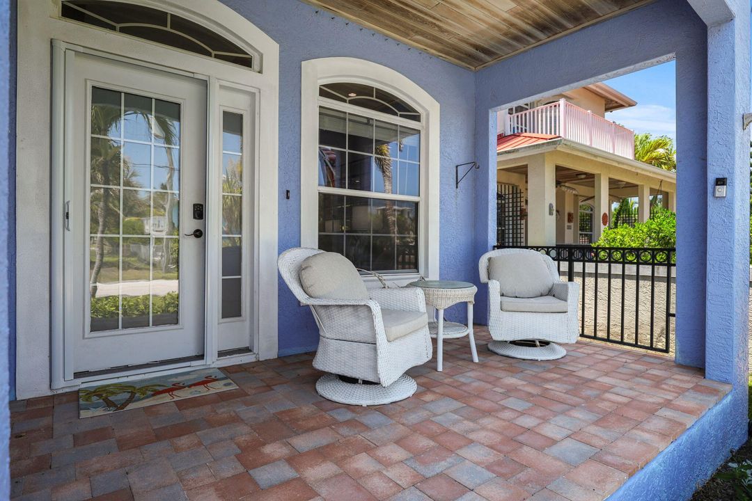 待售: $998,500 (3 贝兹, 3 浴室, 2913 平方英尺)