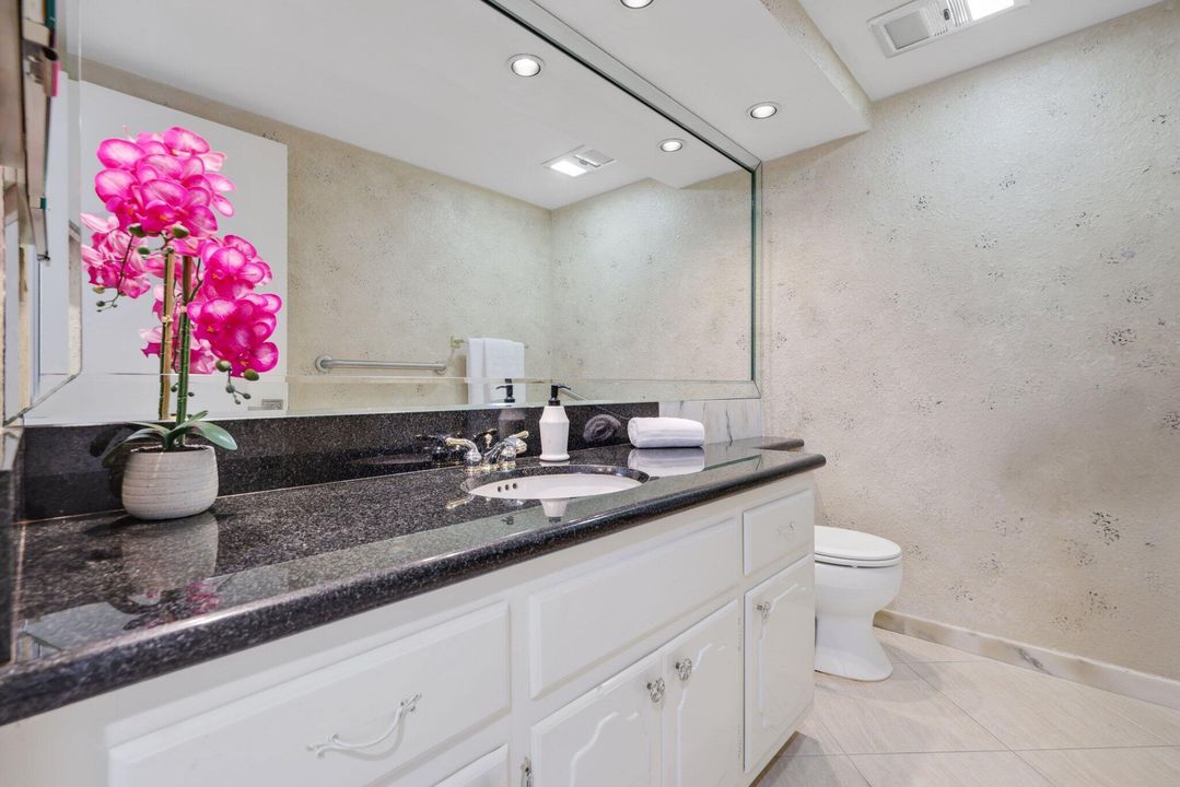 Active With Contract: $1,595,000 (2 beds, 2 baths, 1820 Square Feet)