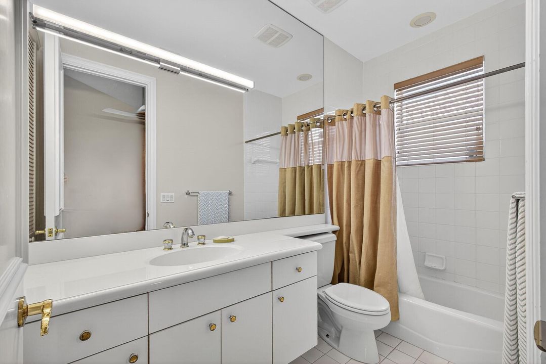 For Sale: $1,750,000 (4 beds, 4 baths, 3797 Square Feet)