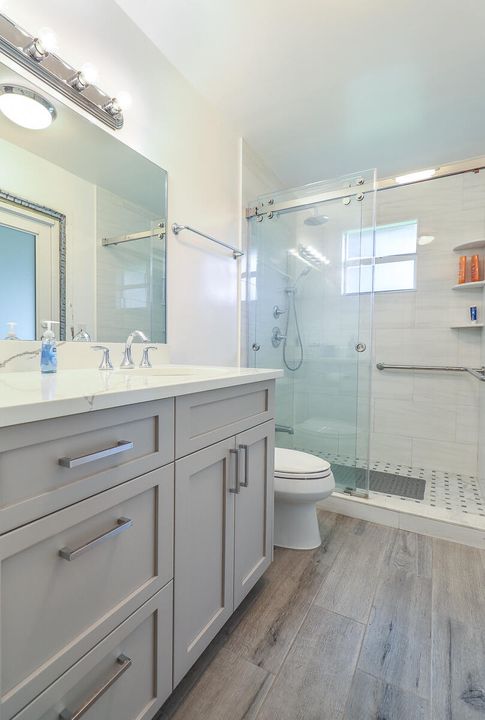 Под контрактом: $845,000 (4 спален, 3 ванн, 2291 Квадратных фут)