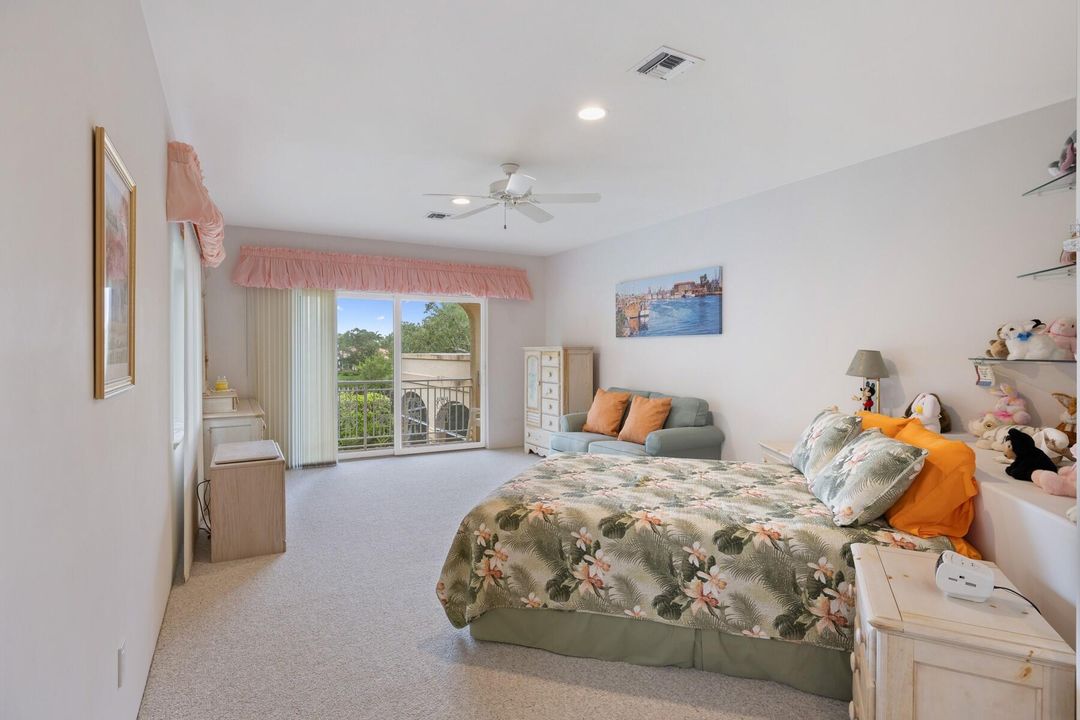 For Sale: $2,900,000 (3 beds, 2 baths, 5460 Square Feet)