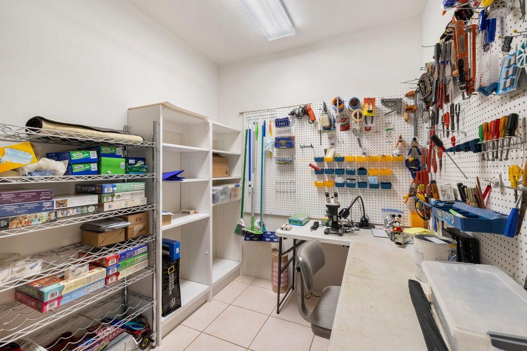 For Sale: $2,900,000 (3 beds, 2 baths, 5460 Square Feet)