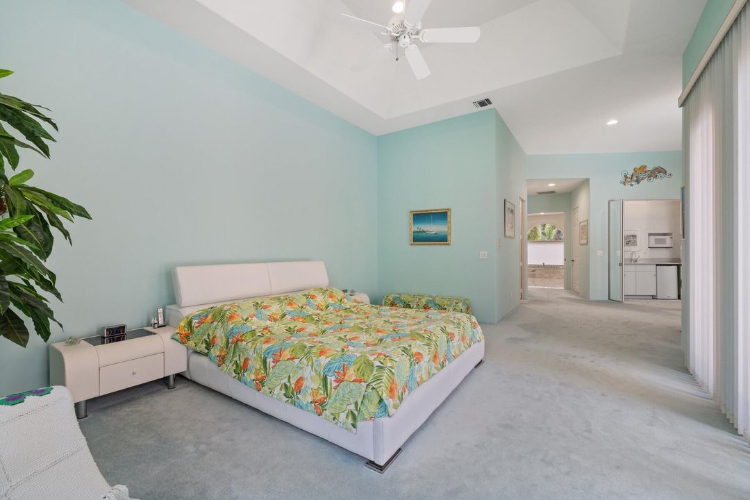 For Sale: $2,900,000 (3 beds, 2 baths, 5460 Square Feet)