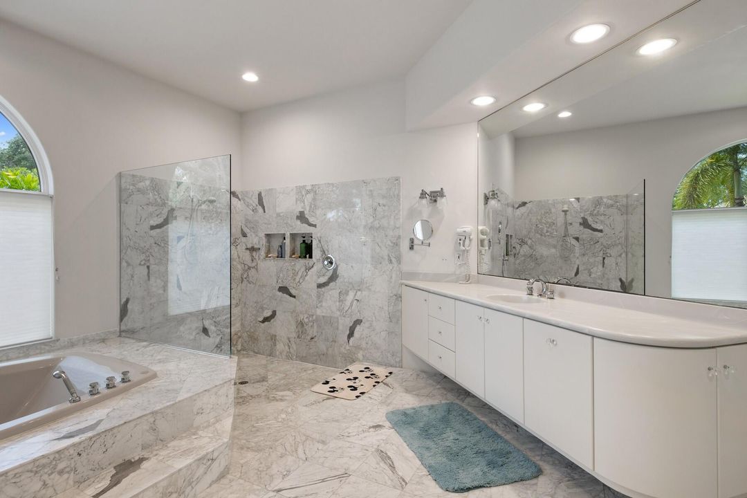 For Sale: $2,900,000 (3 beds, 2 baths, 5460 Square Feet)