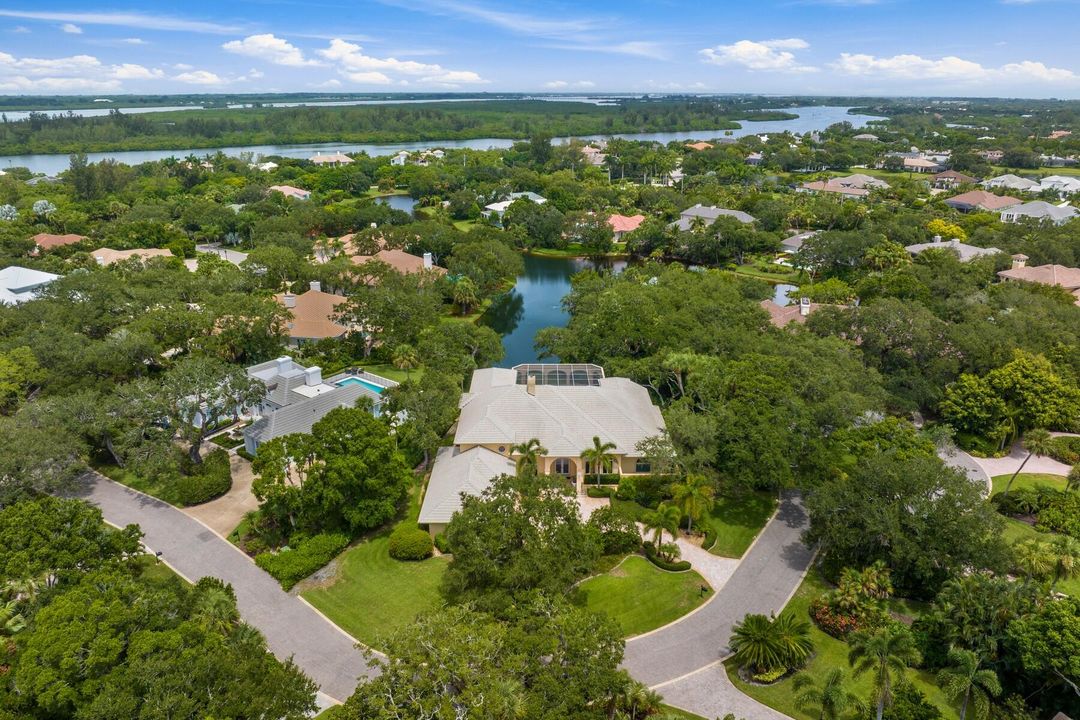 For Sale: $2,900,000 (3 beds, 2 baths, 5460 Square Feet)