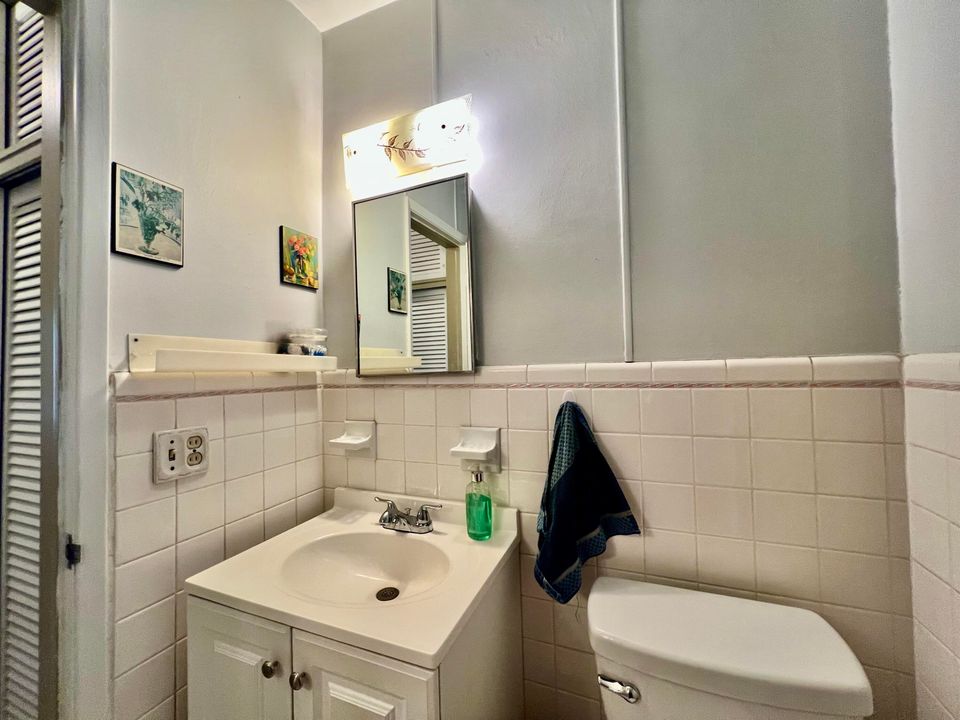 Active With Contract: $91,000 (1 beds, 1 baths, 450 Square Feet)