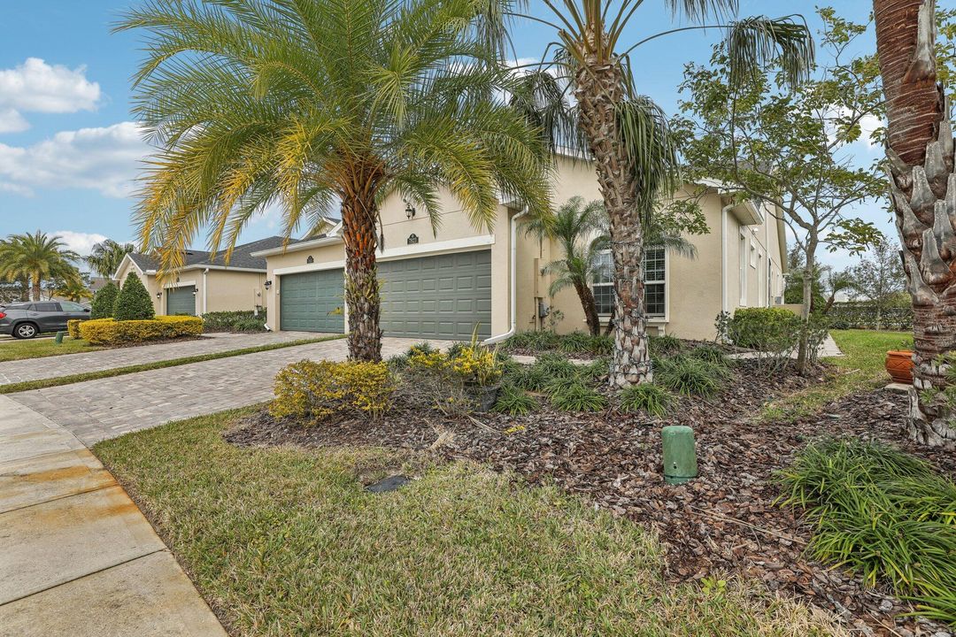 For Sale: $449,000 (3 beds, 2 baths, 1669 Square Feet)