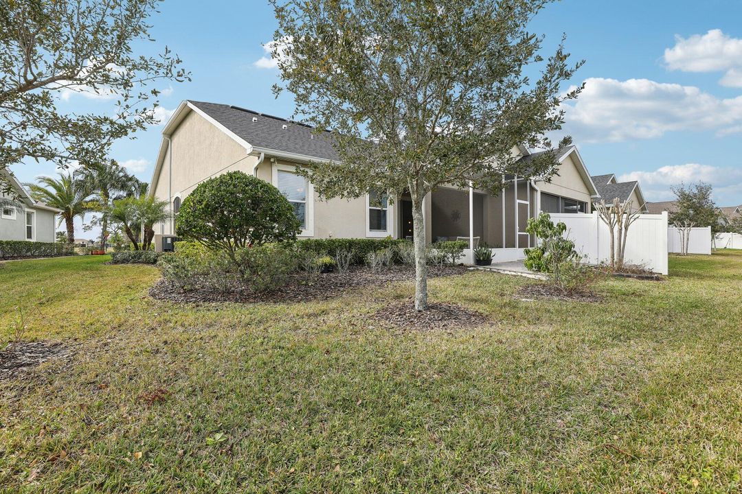 For Sale: $449,000 (3 beds, 2 baths, 1669 Square Feet)