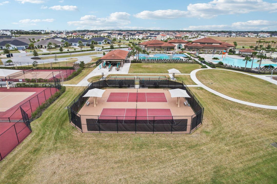 For Sale: $449,000 (3 beds, 2 baths, 1669 Square Feet)