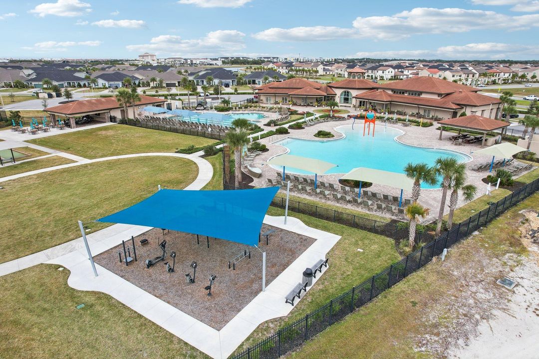 For Sale: $449,000 (3 beds, 2 baths, 1669 Square Feet)