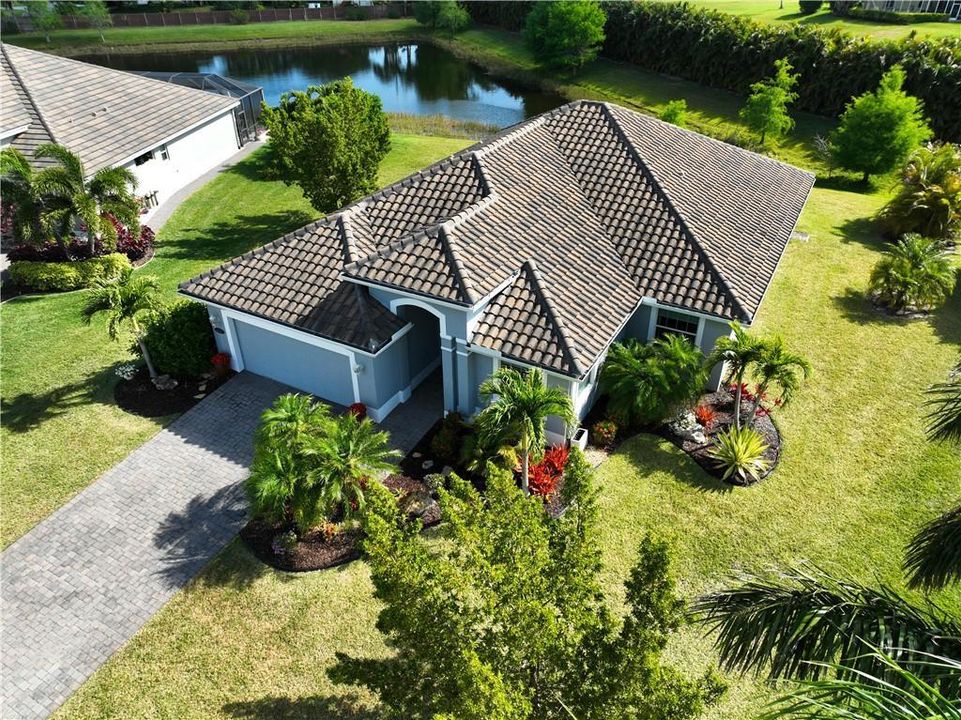 Vendido Recientemente: $750,000 (3 camas, 2 baños, 2230 Pies cuadrados)