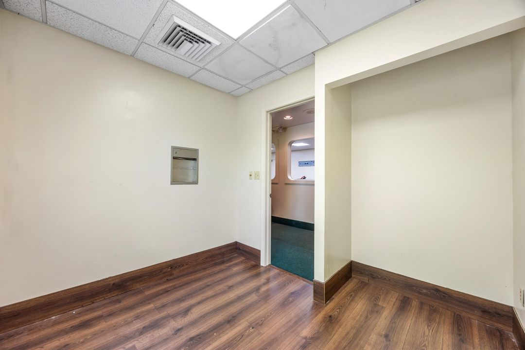 待售: $27 (0 贝兹, 0 浴室, 14845 平方英尺)