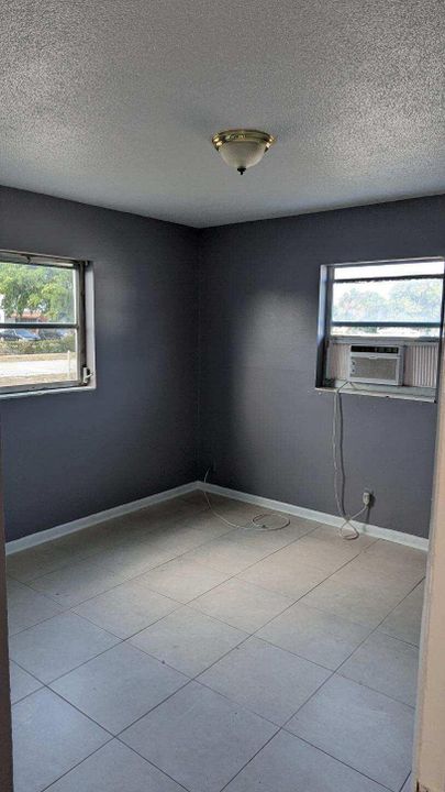 待售: $425,000 (0 贝兹, 0 浴室, 1680 平方英尺)