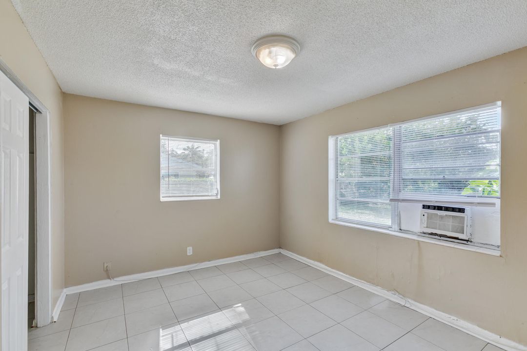 待售: $425,000 (0 贝兹, 0 浴室, 1680 平方英尺)