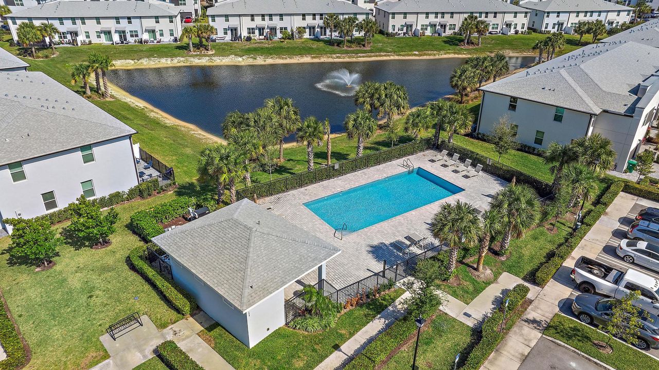 For Sale: $427,000 (3 beds, 2 baths, 1454 Square Feet)