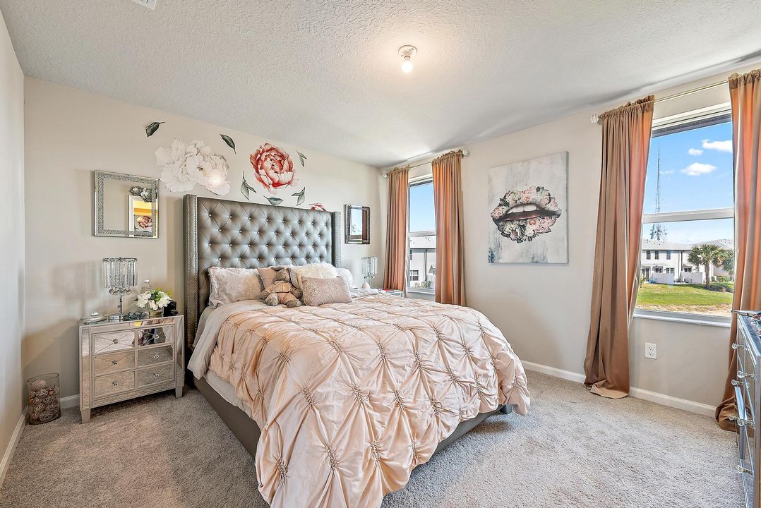 For Sale: $427,000 (3 beds, 2 baths, 1454 Square Feet)