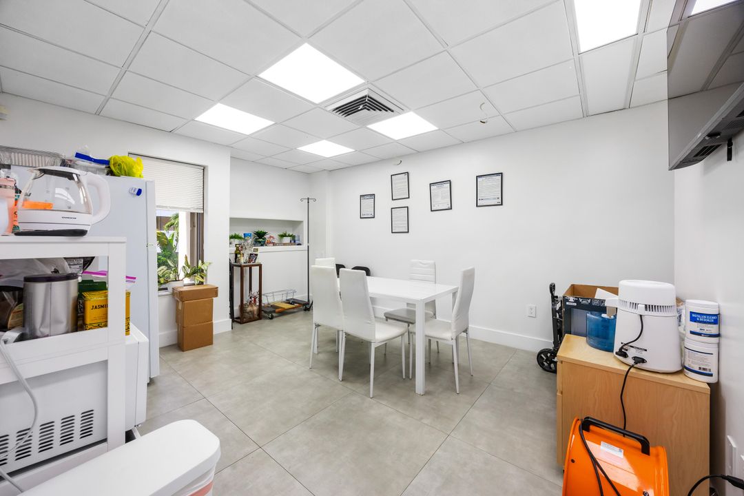 待售: $27 (0 贝兹, 0 浴室, 14845 平方英尺)