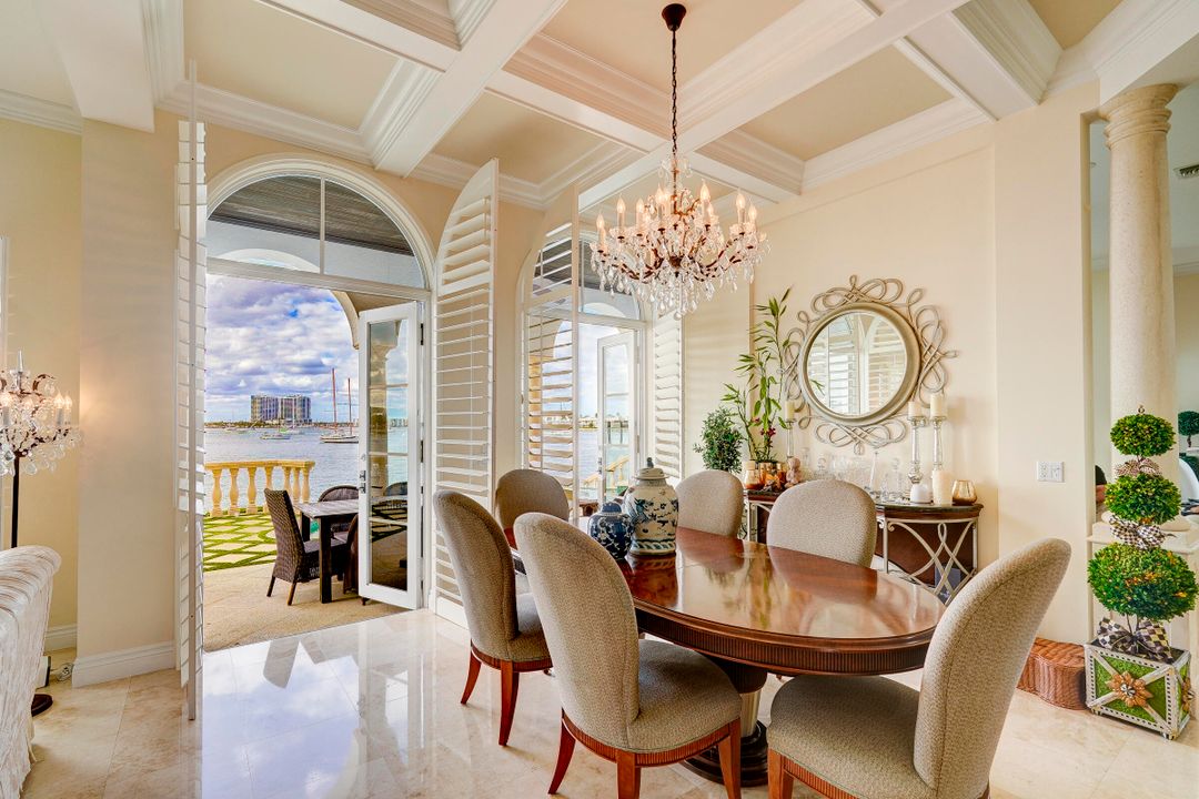 На продажу: $6,850,000 (4 спален, 5 ванн, 4034 Квадратных фут)