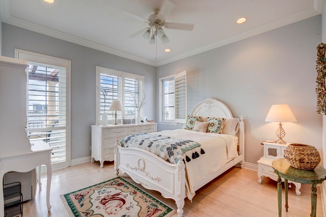 На продажу: $6,850,000 (4 спален, 5 ванн, 4034 Квадратных фут)