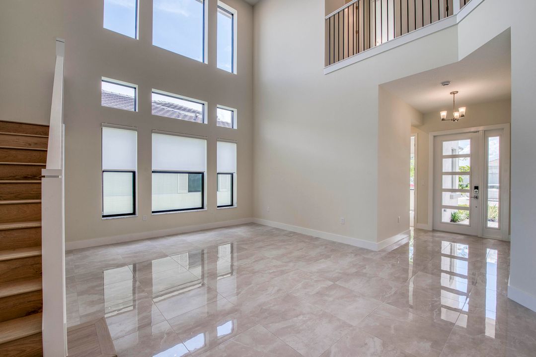 Active With Contract: $1,520,900 (5 beds, 7 baths, 4267 Square Feet)