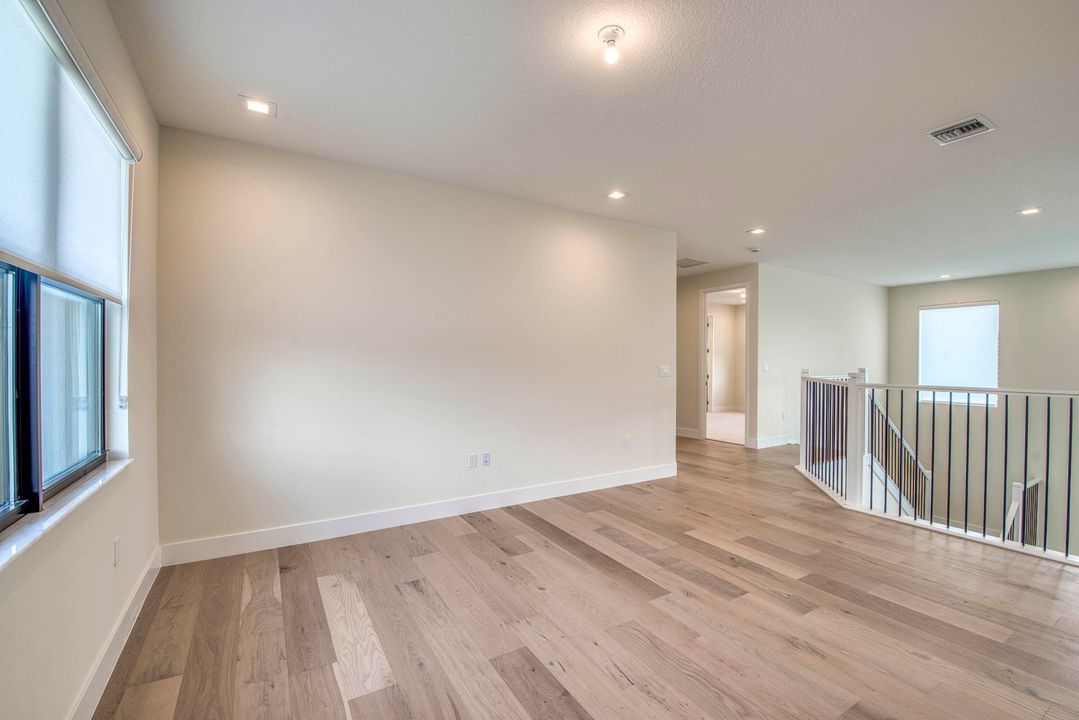 Active With Contract: $1,520,900 (5 beds, 7 baths, 4267 Square Feet)