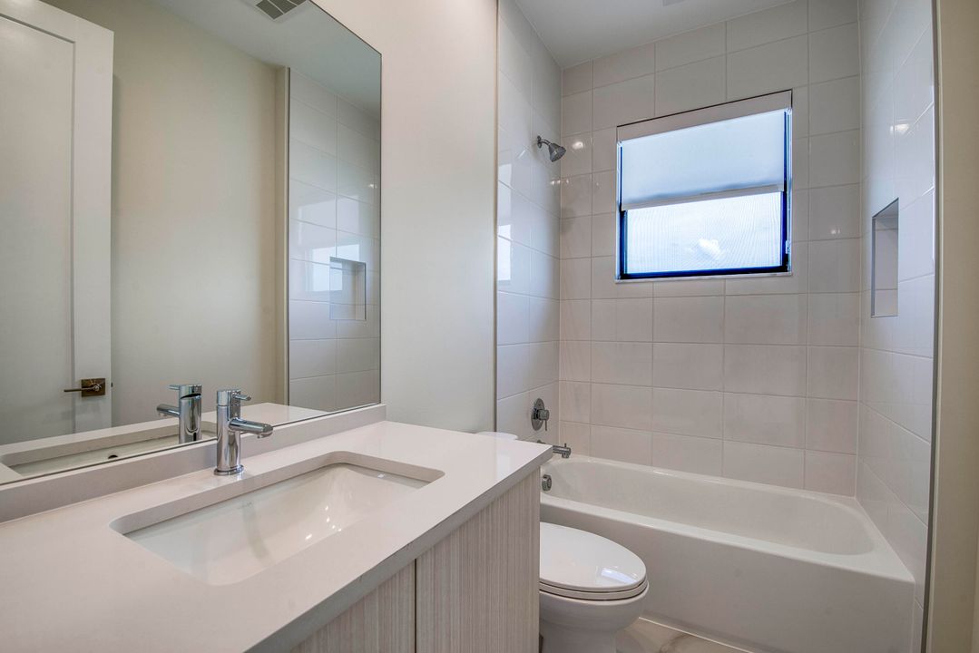 Active With Contract: $1,520,900 (5 beds, 7 baths, 4267 Square Feet)