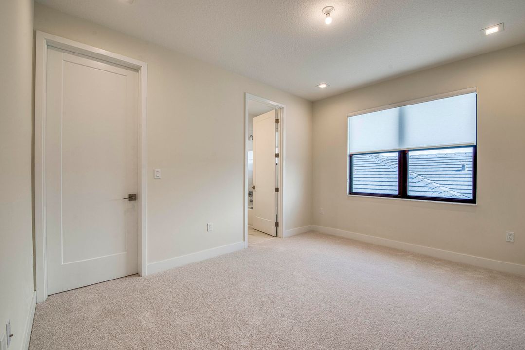 Active With Contract: $1,520,900 (5 beds, 7 baths, 4267 Square Feet)