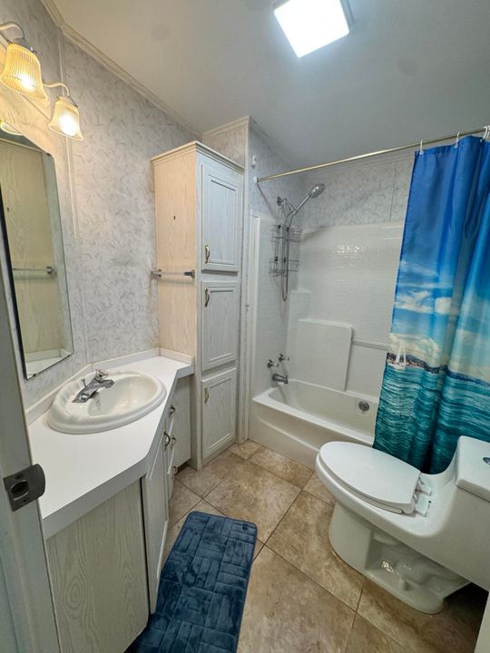 На продажу: $59,900 (3 спален, 2 ванн, 1600 Квадратных фут)