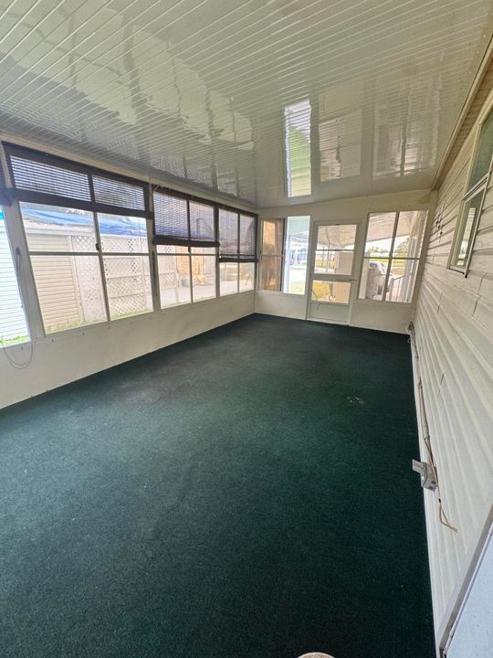 На продажу: $59,900 (3 спален, 2 ванн, 1600 Квадратных фут)