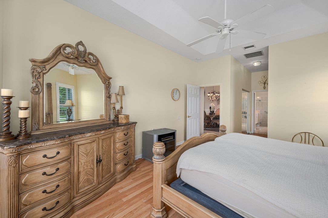 待售: $424,900 (2 贝兹, 2 浴室, 2080 平方英尺)