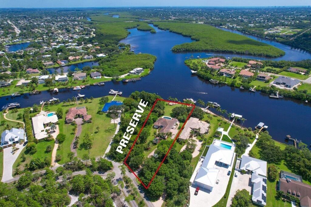 For Sale: $1,999,000 (6 beds, 4 baths, 3603 Square Feet)