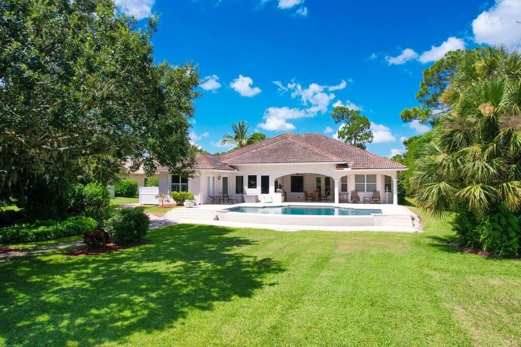 For Sale: $1,999,000 (6 beds, 4 baths, 3603 Square Feet)