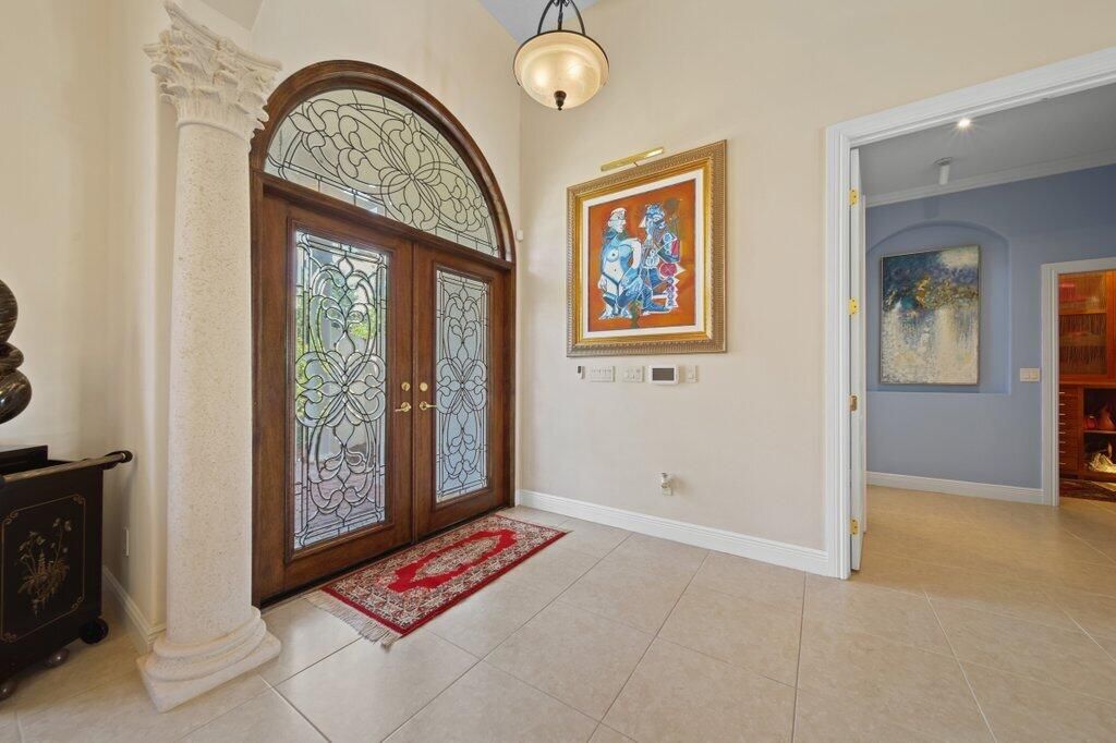 For Sale: $1,999,000 (6 beds, 4 baths, 3603 Square Feet)