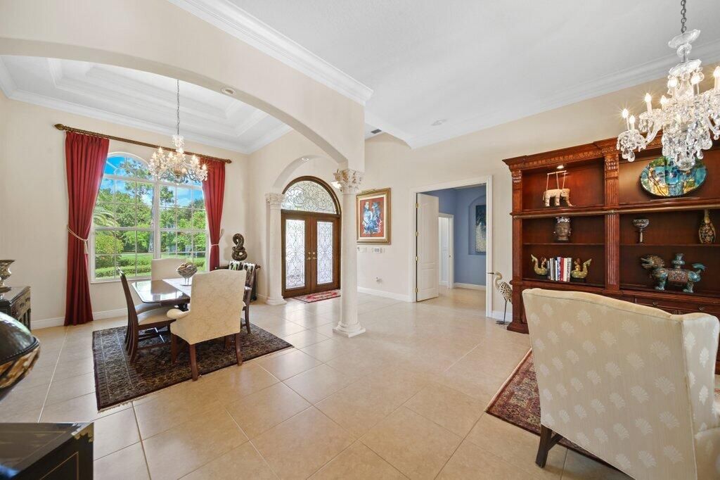 For Sale: $1,999,000 (6 beds, 4 baths, 3603 Square Feet)