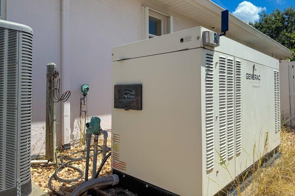 For Sale: $1,999,000 (6 beds, 4 baths, 3603 Square Feet)