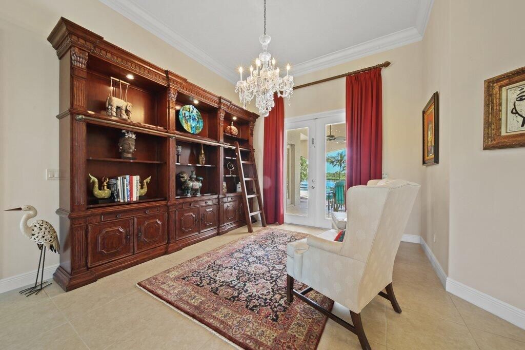 For Sale: $1,999,000 (6 beds, 4 baths, 3603 Square Feet)