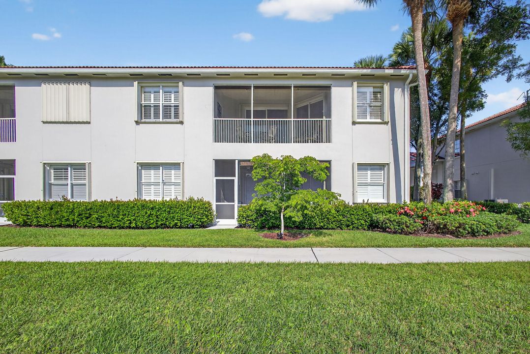 合同活跃: $434,000 (3 贝兹, 2 浴室, 1876 平方英尺)