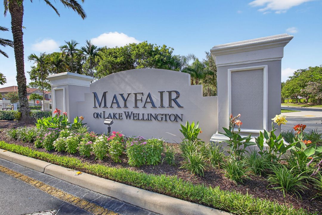 合同活跃: $434,000 (3 贝兹, 2 浴室, 1876 平方英尺)