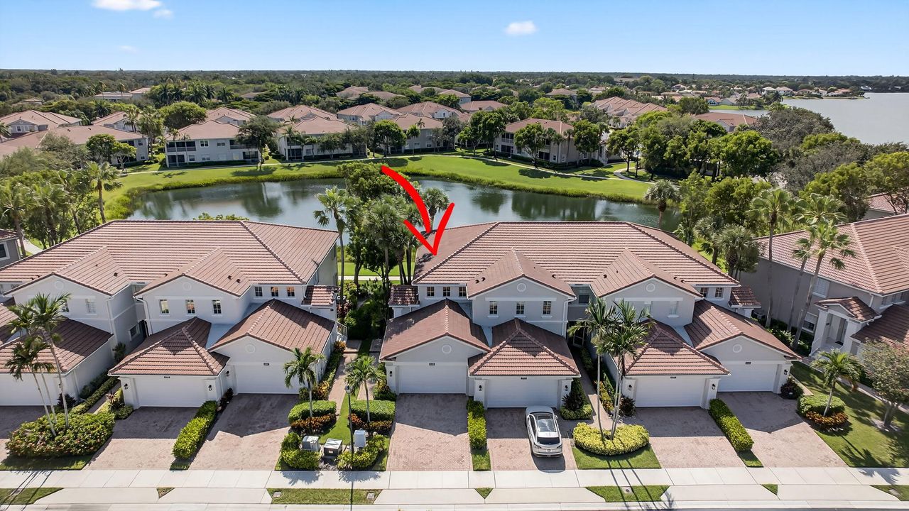 合同活跃: $434,000 (3 贝兹, 2 浴室, 1876 平方英尺)