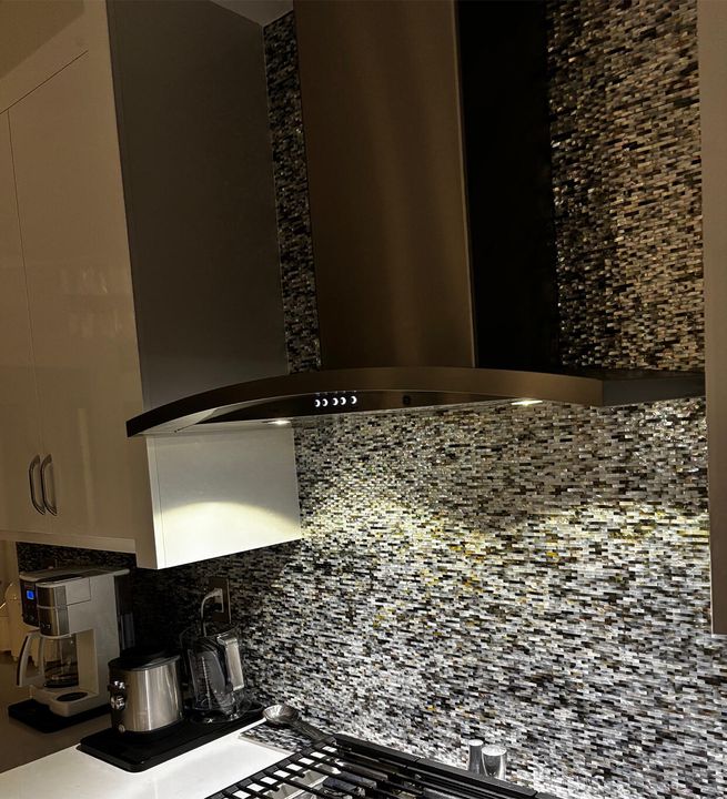 На продажу: $2,979,900 (4 спален, 4 ванн, 3277 Квадратных фут)