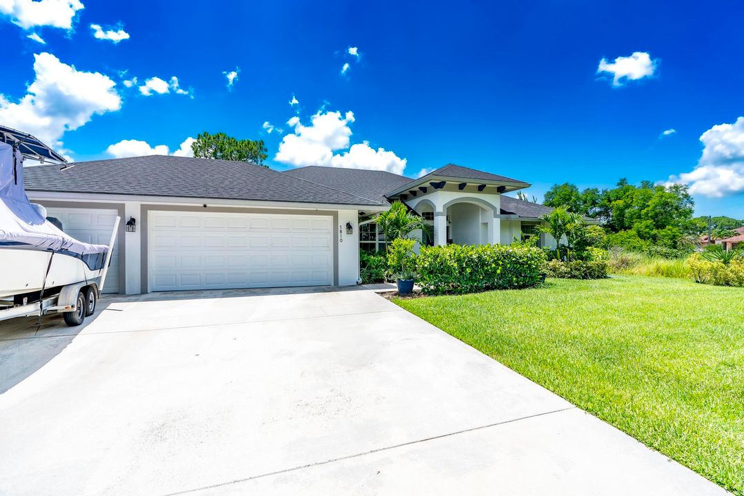 Под контрактом: $579,000 (4 спален, 2 ванн, 2185 Квадратных фут)